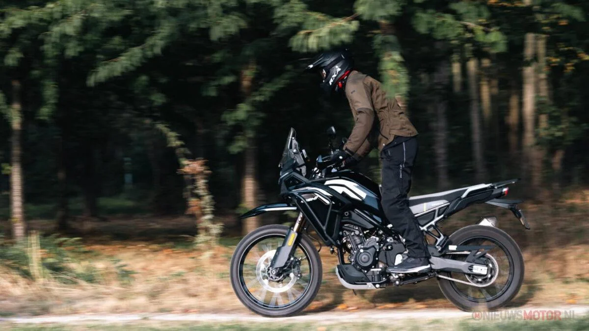 CFMoto 450MT Rally 2026 exclusief getest voor BeNeLux