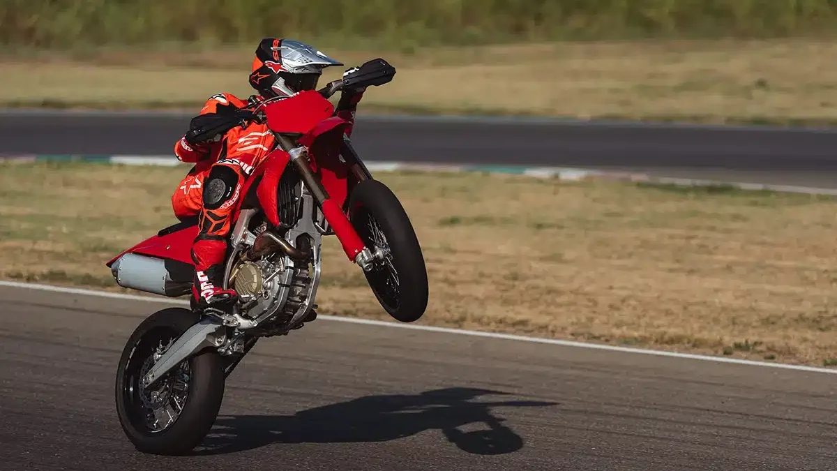 Ducati lanceert de Desmo450 SM met 63,5 pk