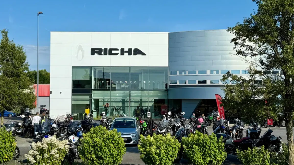 Richa organiseert fabrieksverkoop met kortingen tot 70%