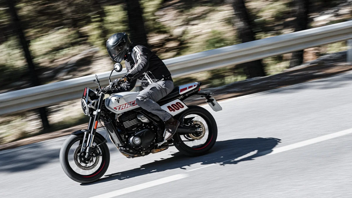 Triumph Tracker 400: 9 exemplaren beschikbaar in Nederland