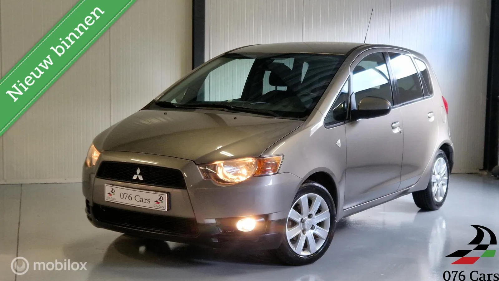 Mitsubishi Colt (2011) — foto 1