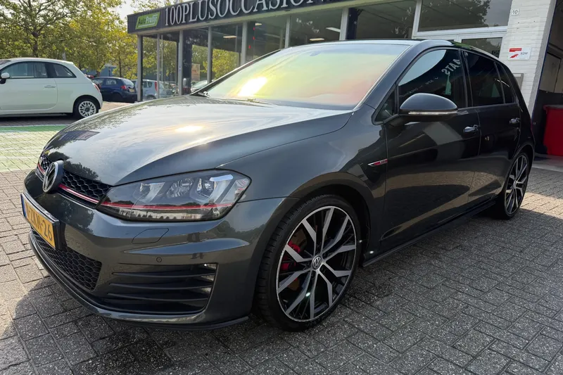 Volkswagen Golf (2015)