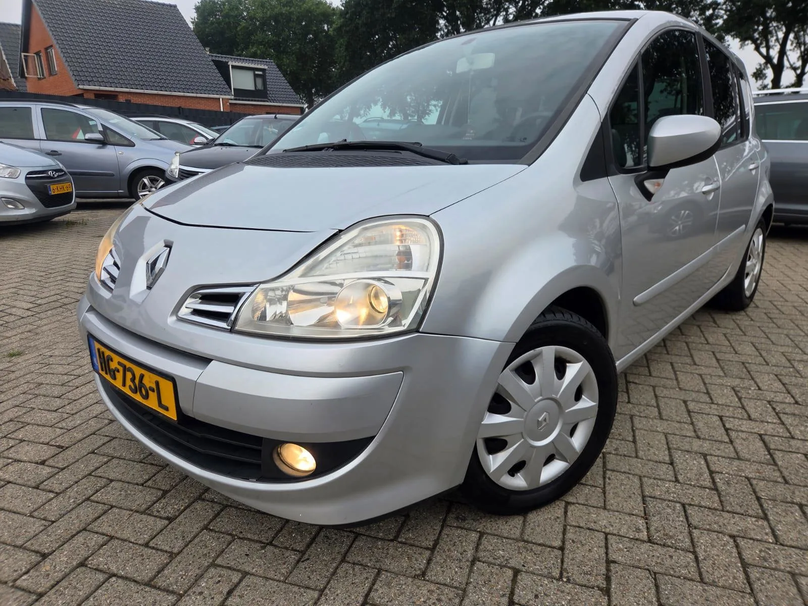 Renault Grand Modus (2008) — foto 1
