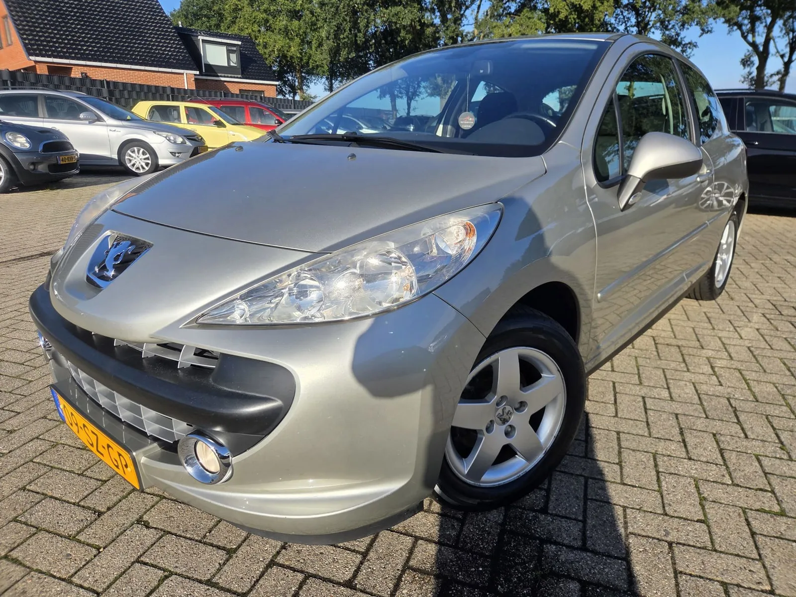 Peugeot 207 (2006) — foto 1