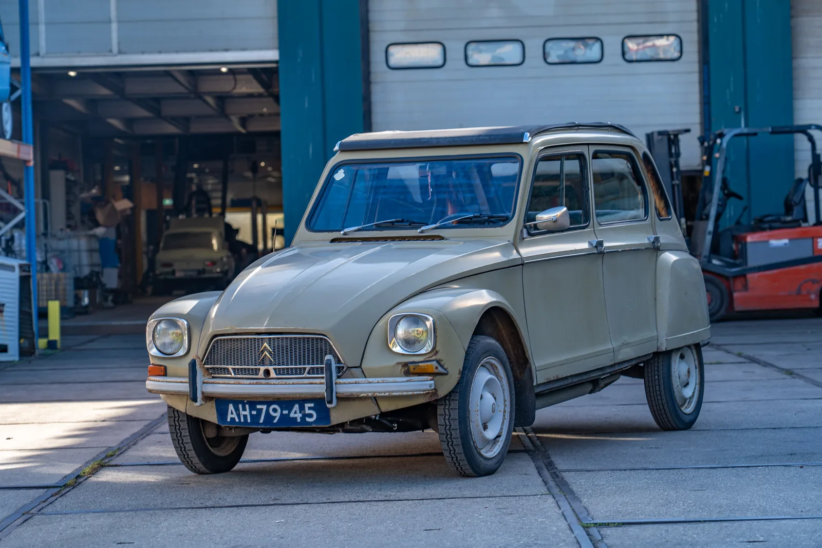 Citroën Dyane (1971) — foto 1