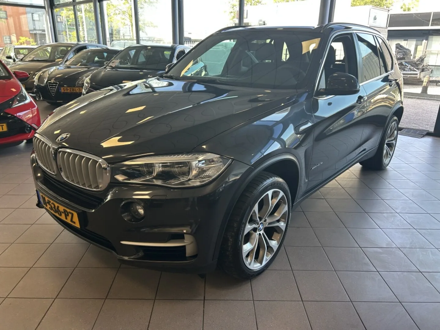 BMW X5 (2016) — foto 1