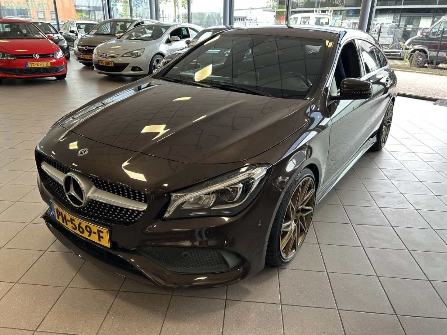 Mercedes-Benz CLA-Klasse (2017) — foto 1