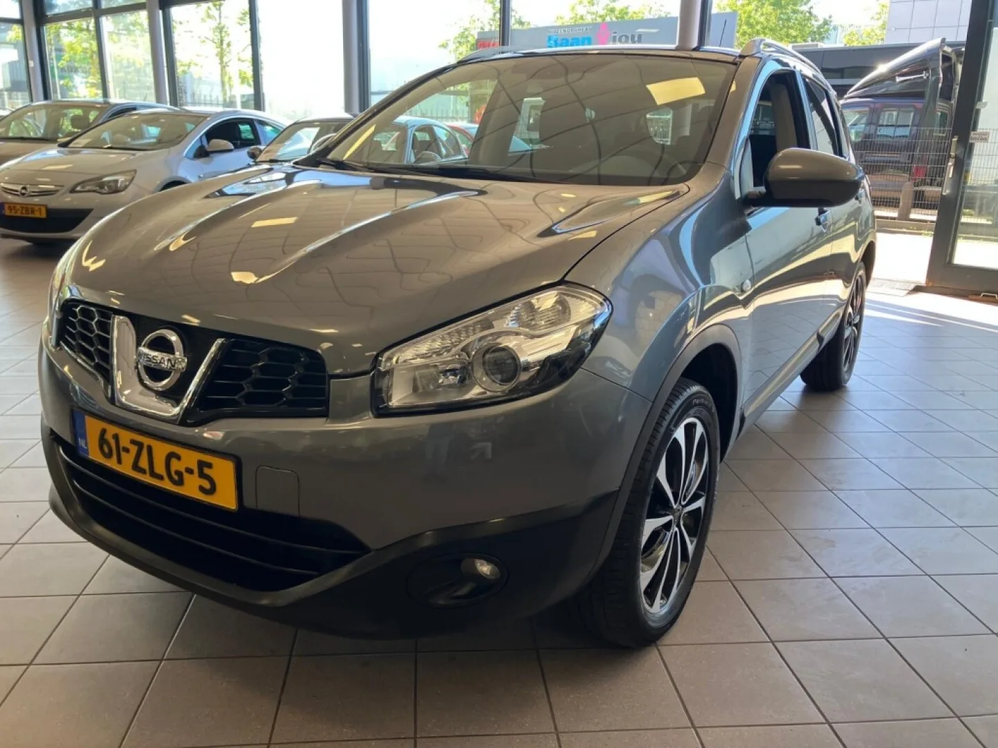 Nissan Qashqai (2013) — foto 1