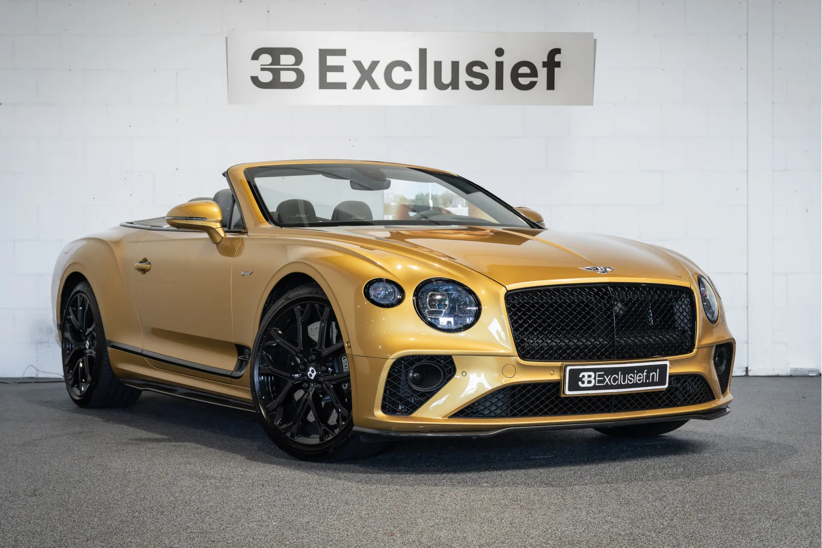 Bentley Continental GTC (2023) — foto 1