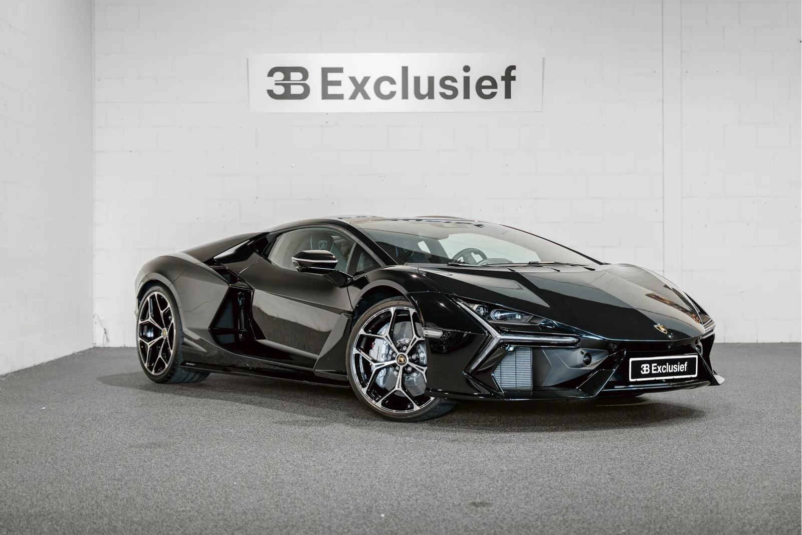 Lamborghini Revuelto (2026) — foto 1