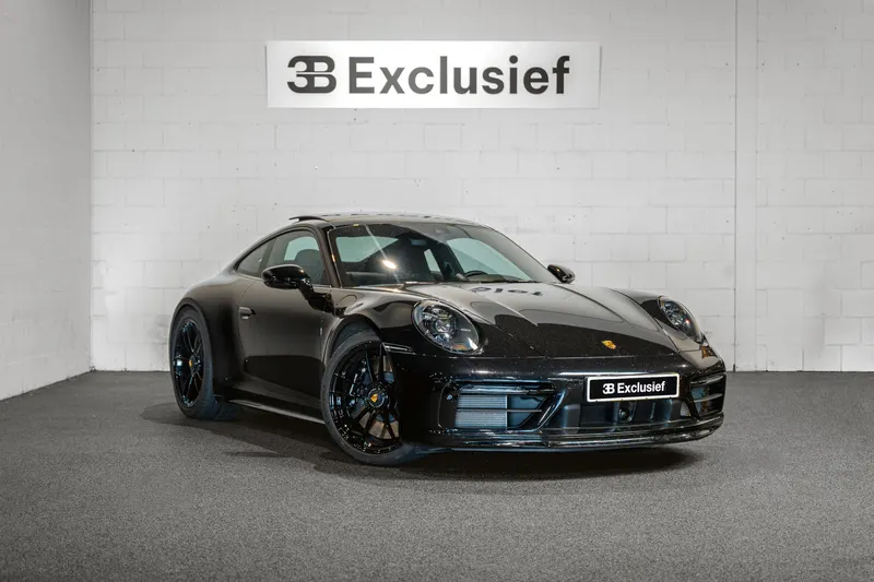 Porsche 911 (2025)