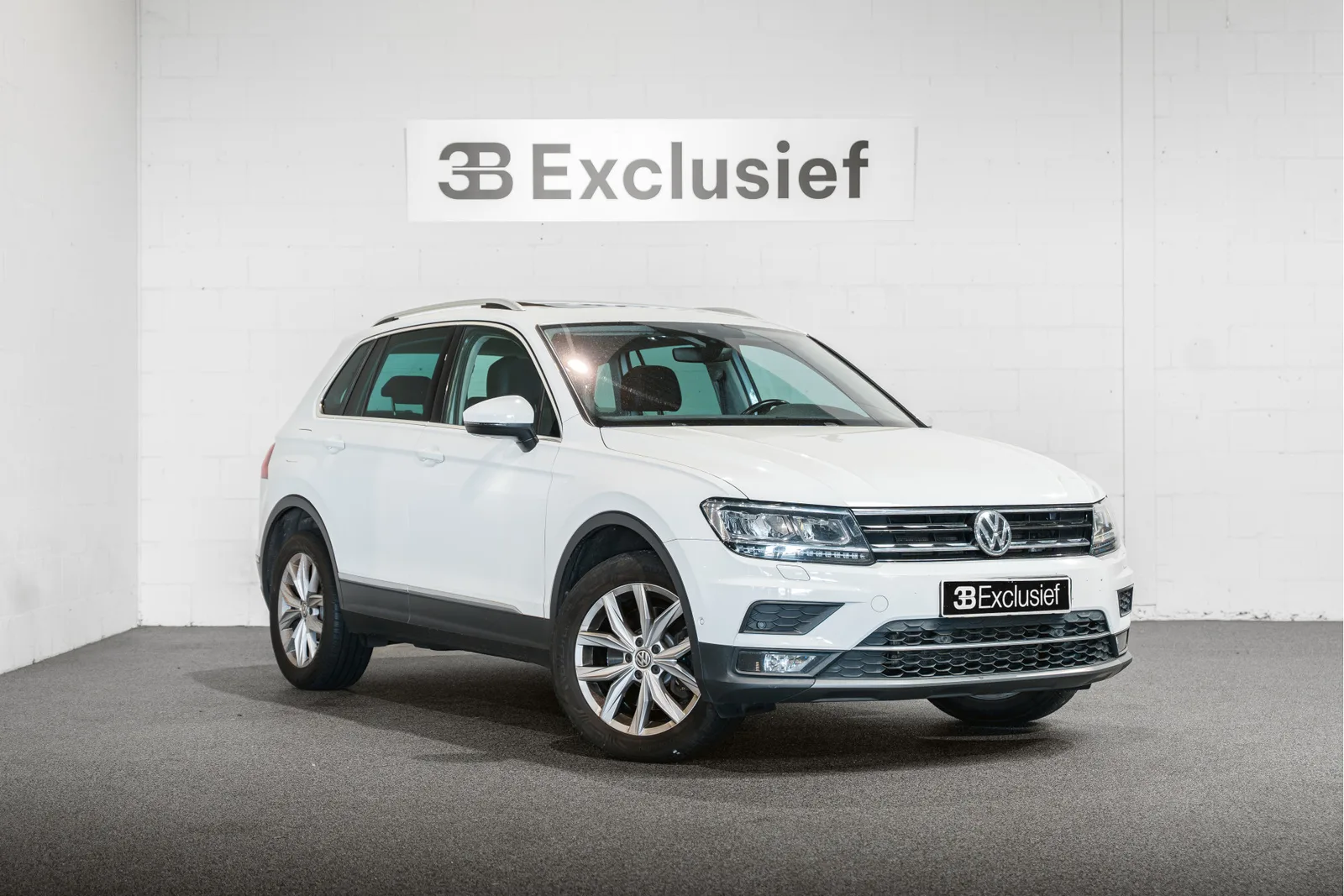 Volkswagen Tiguan (2017) — foto 1