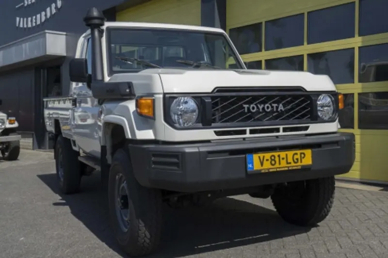 Toyota Land Cruiser (2024)