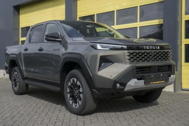 Toyota Hilux (2026)