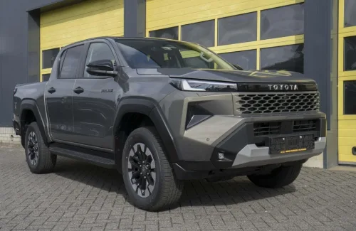 Toyota Hilux (2026) — foto 1