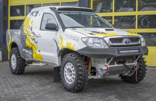 Toyota Hilux (2010) — foto 1