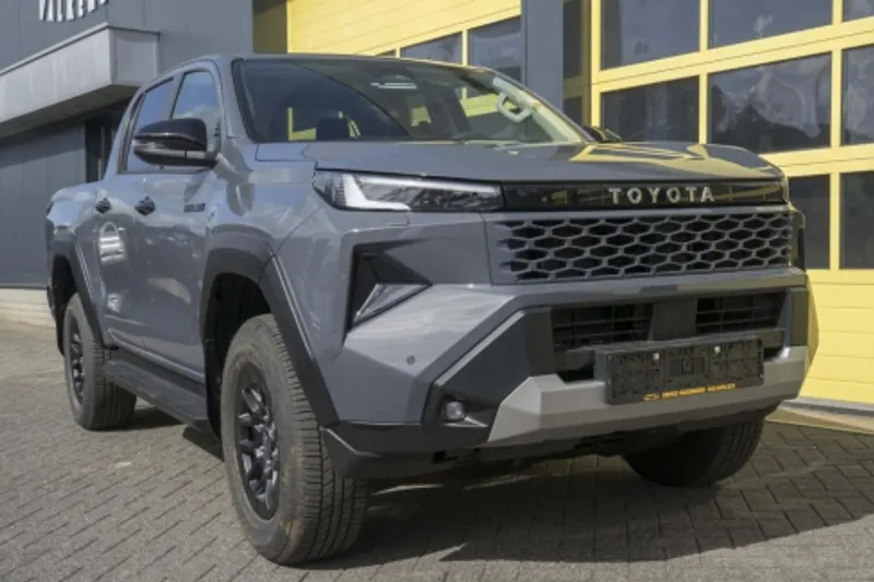 Toyota Hilux (2026)