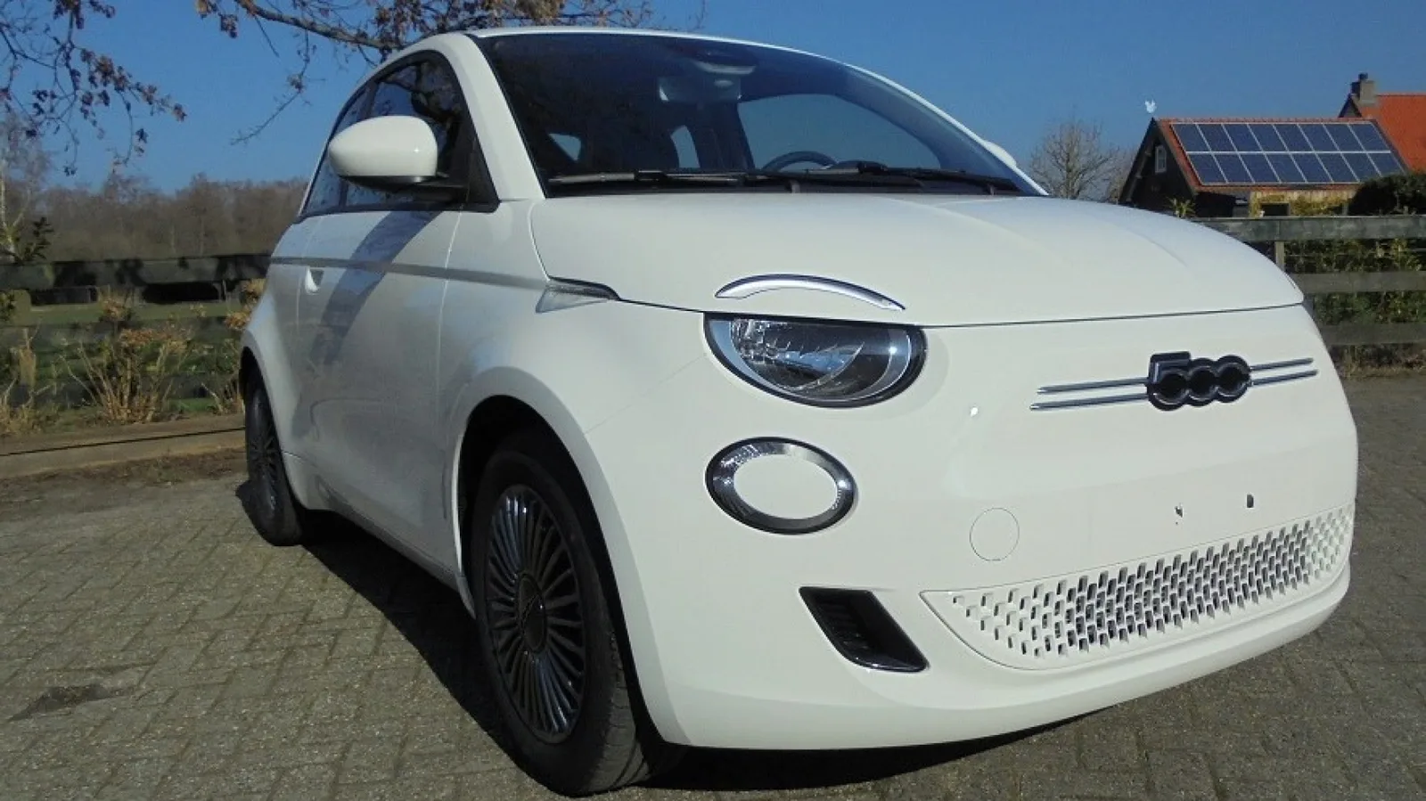 Fiat 500 (2023) — foto 1