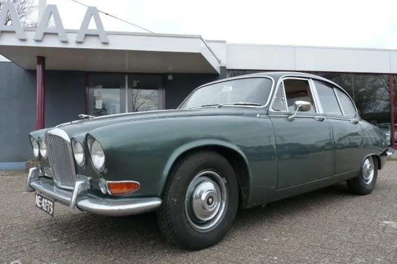 Jaguar 420 (1967)