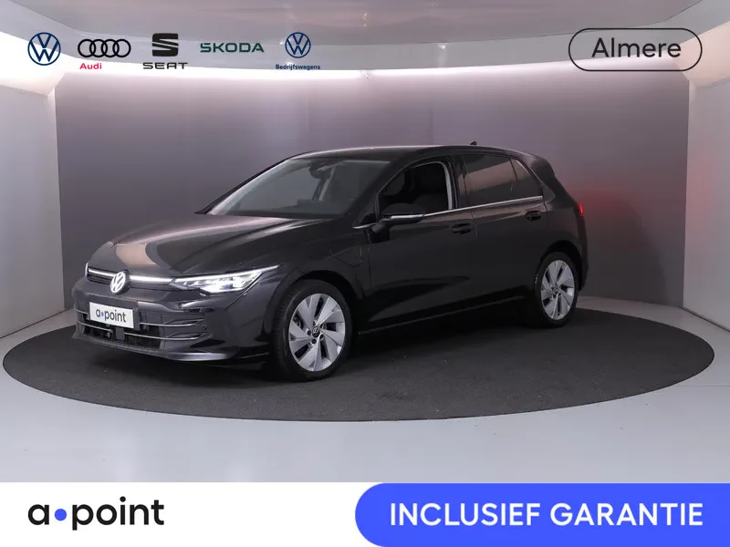 Volkswagen Golf (2025) — foto 1
