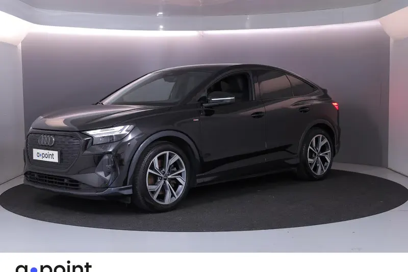 Audi Q4 e-tron (2023)