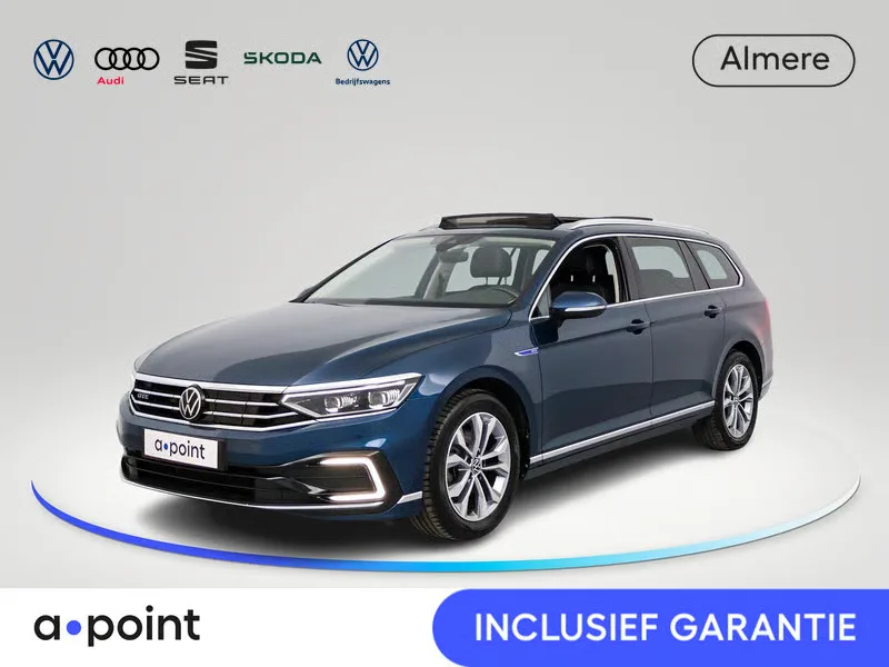 Volkswagen Passat (2022) — foto 1