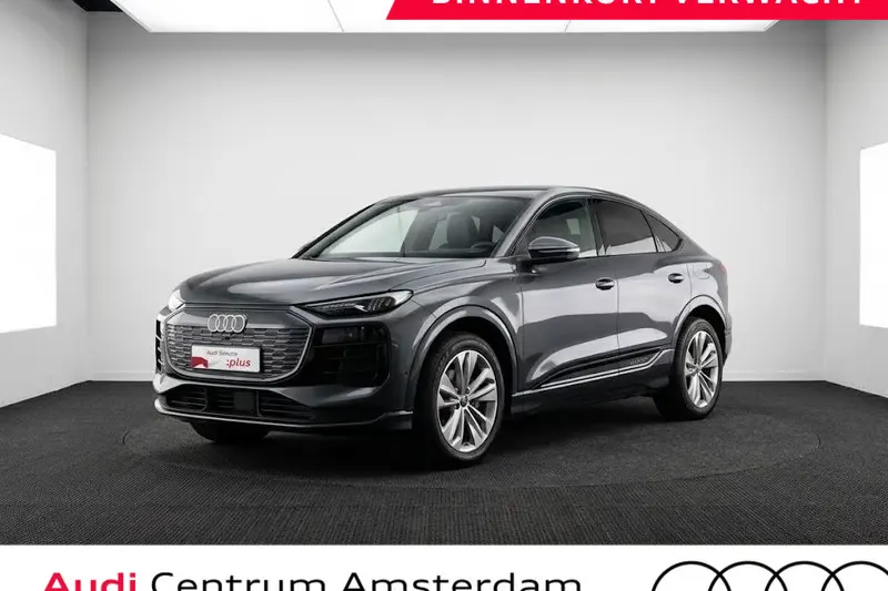 Audi Q6 e-tron (2025)