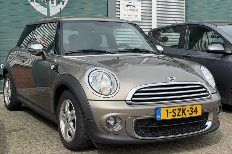MINI One (2014)