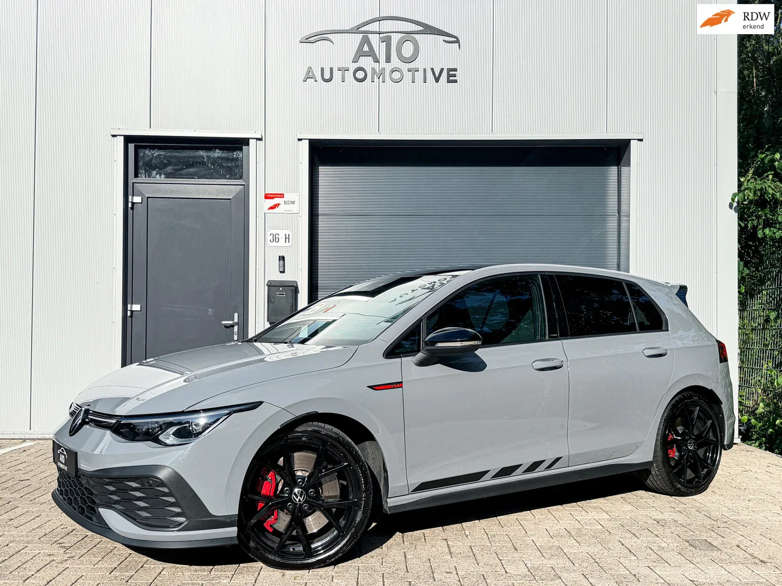Volkswagen Golf (2021) — foto 1