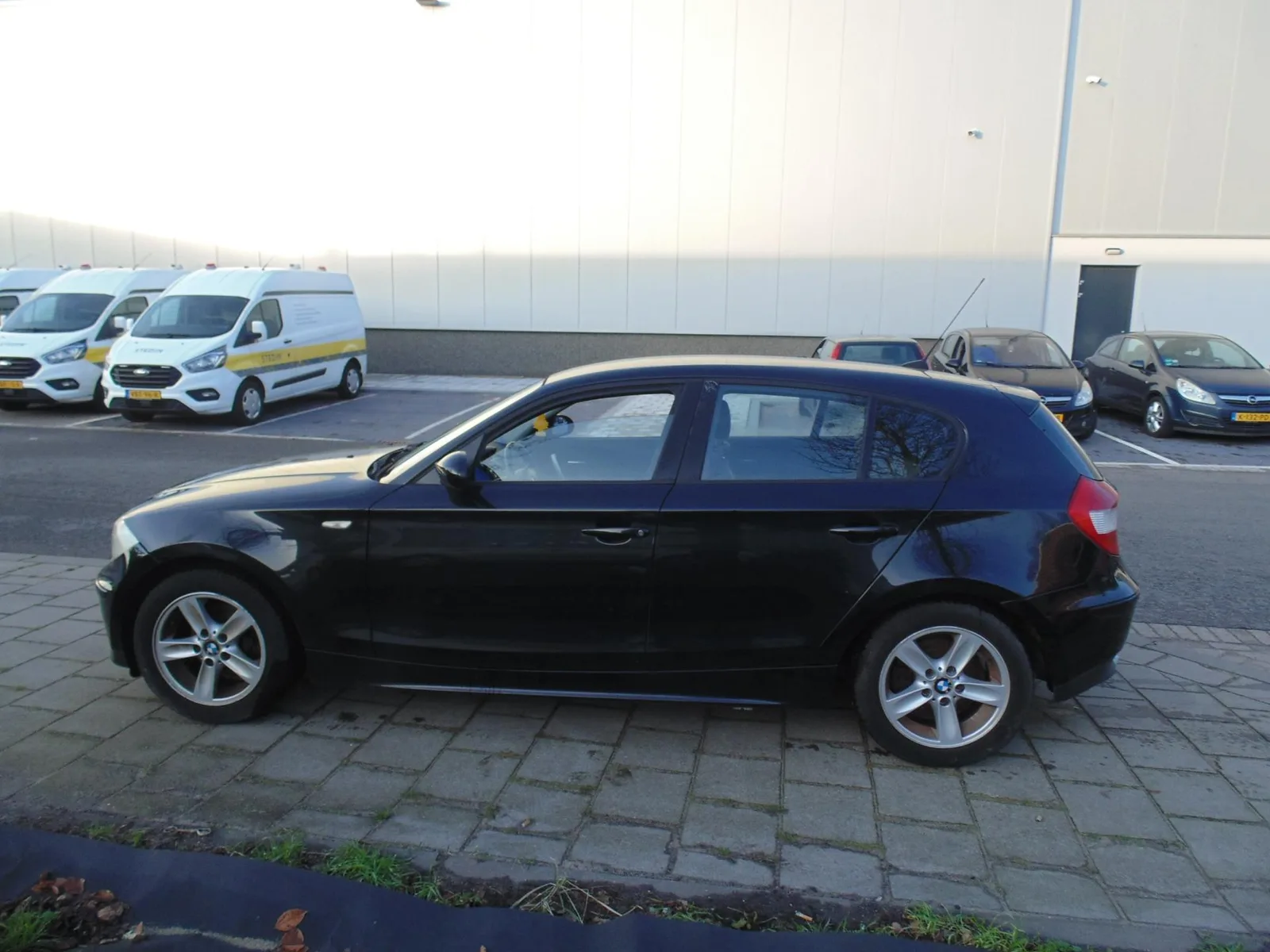 BMW 1-Serie (2005) — foto 1