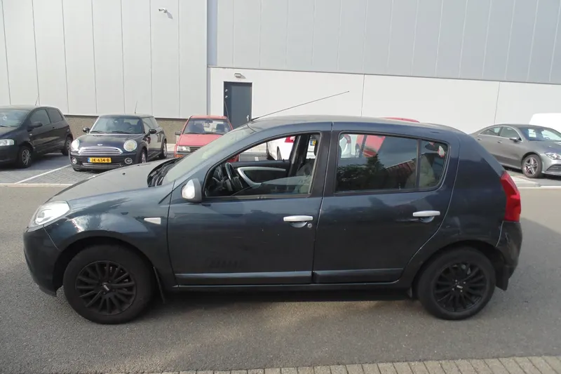 Dacia Sandero (2010)