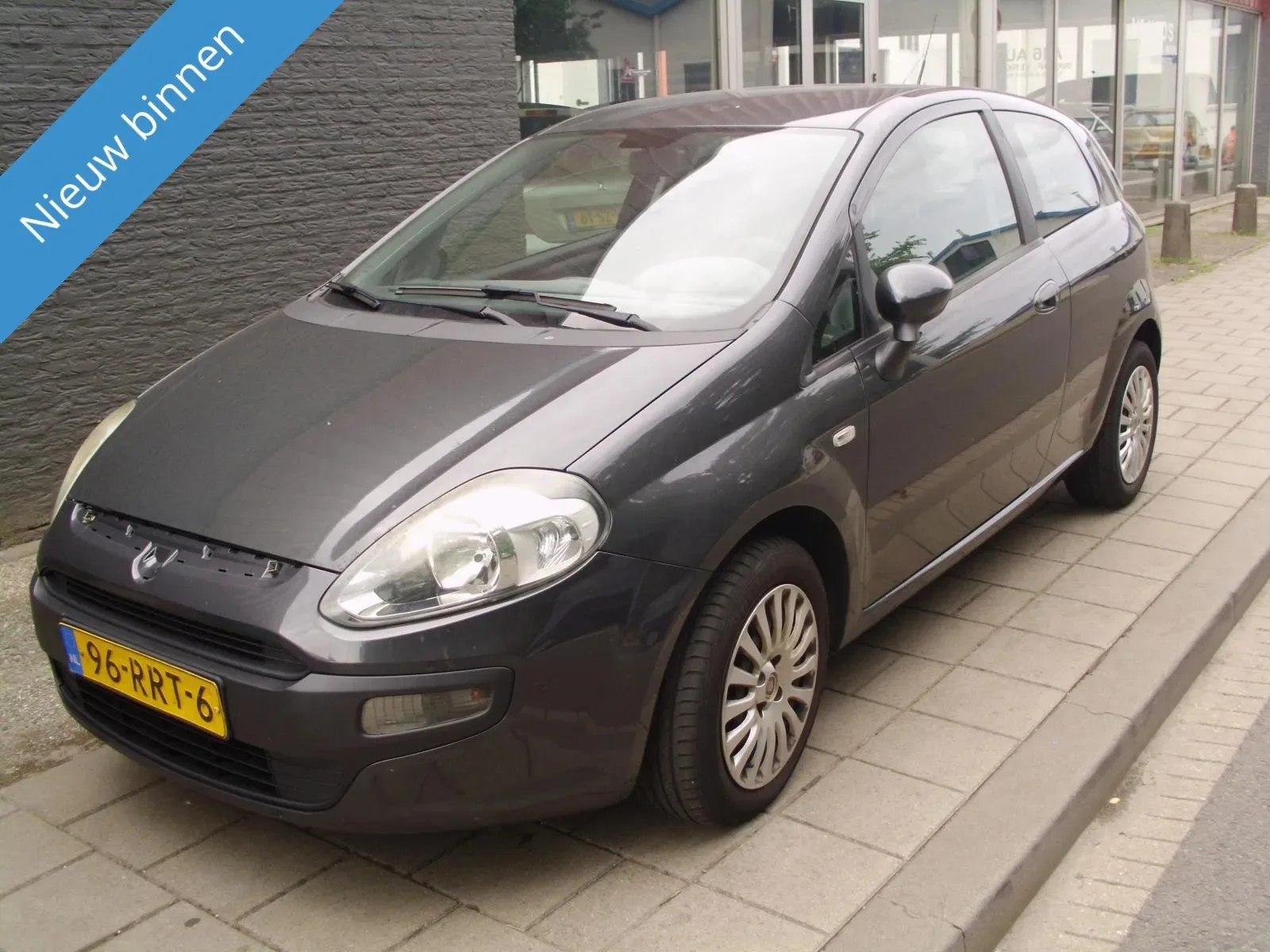 Fiat Punto (2011) — foto 1