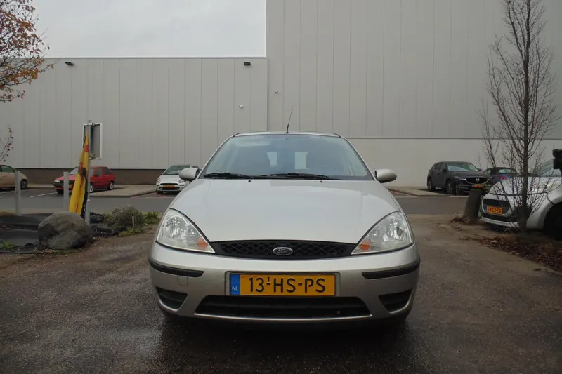 Ford Focus (2001)