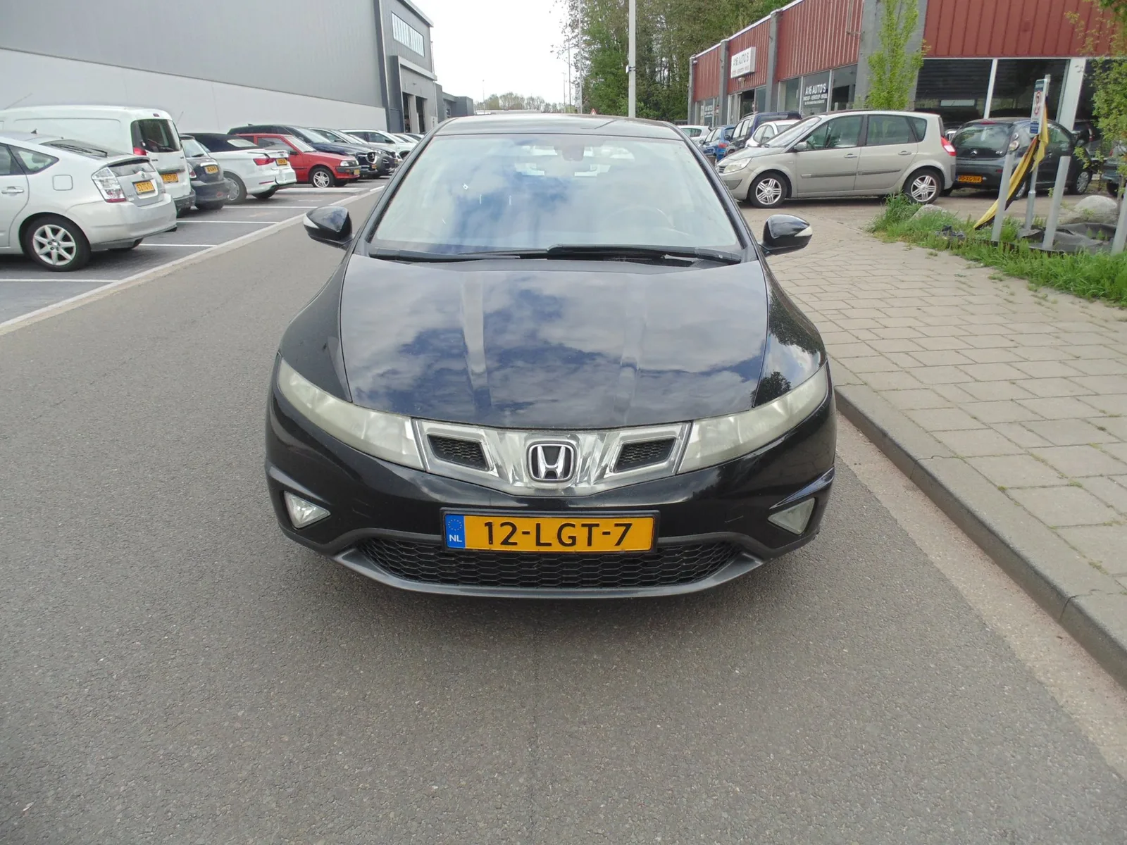 Honda Civic (2010) — foto 1