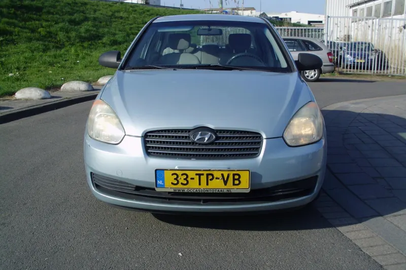 Hyundai Accent (2006)