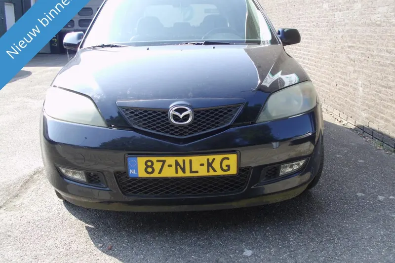 Mazda 2 (2003)