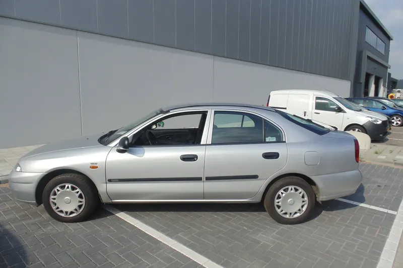 Mitsubishi Carisma (1998)