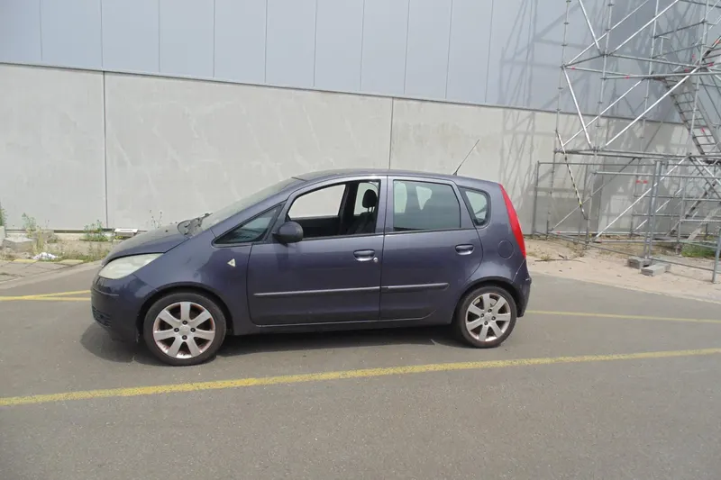 Mitsubishi Colt (2005)
