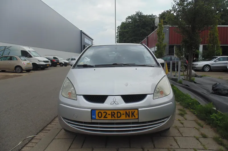 Mitsubishi Colt (2005)