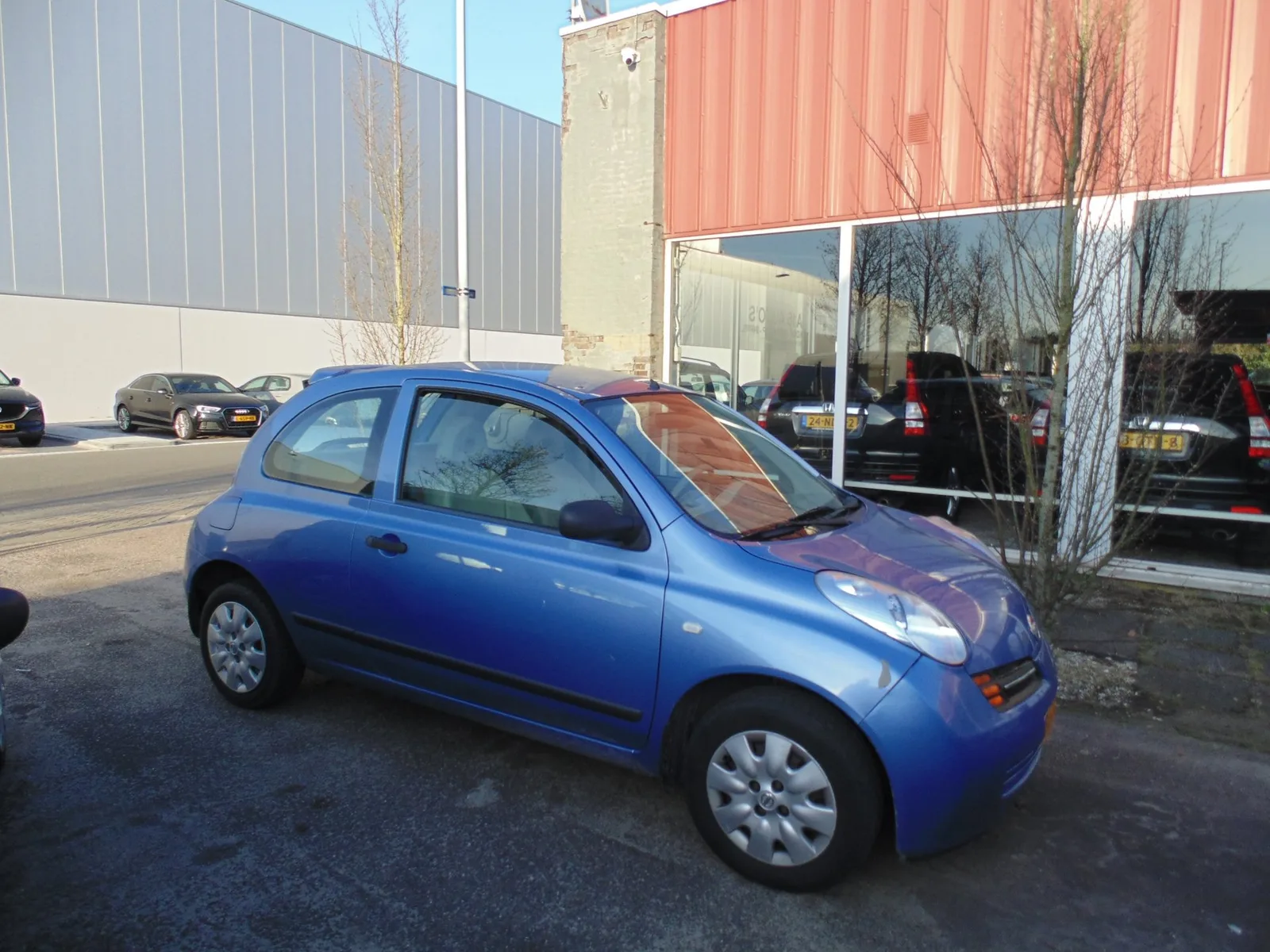 Nissan Micra (2003) — foto 1