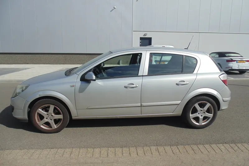 Opel Astra (2007)