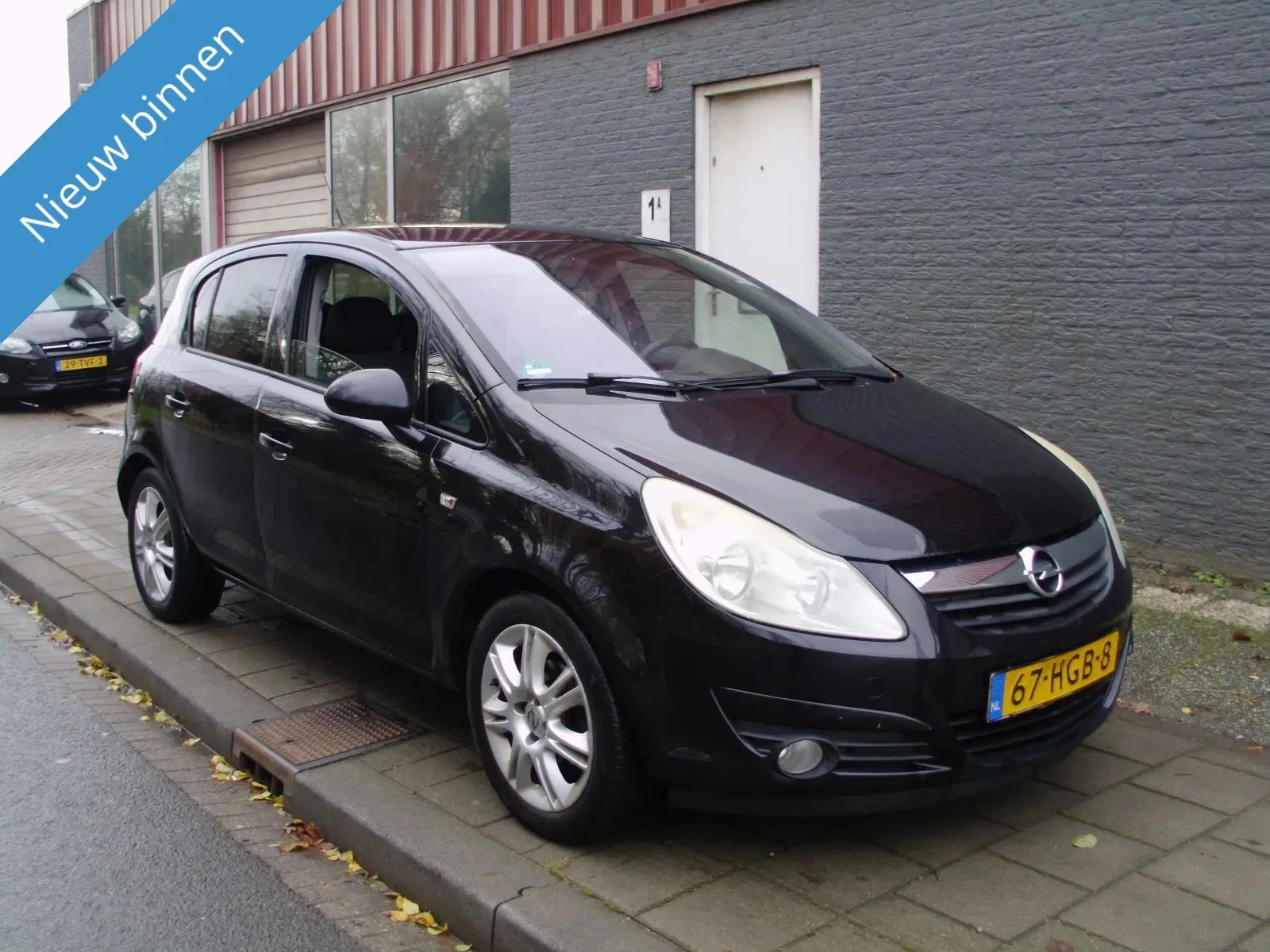 Opel Corsa (2008) — foto 1