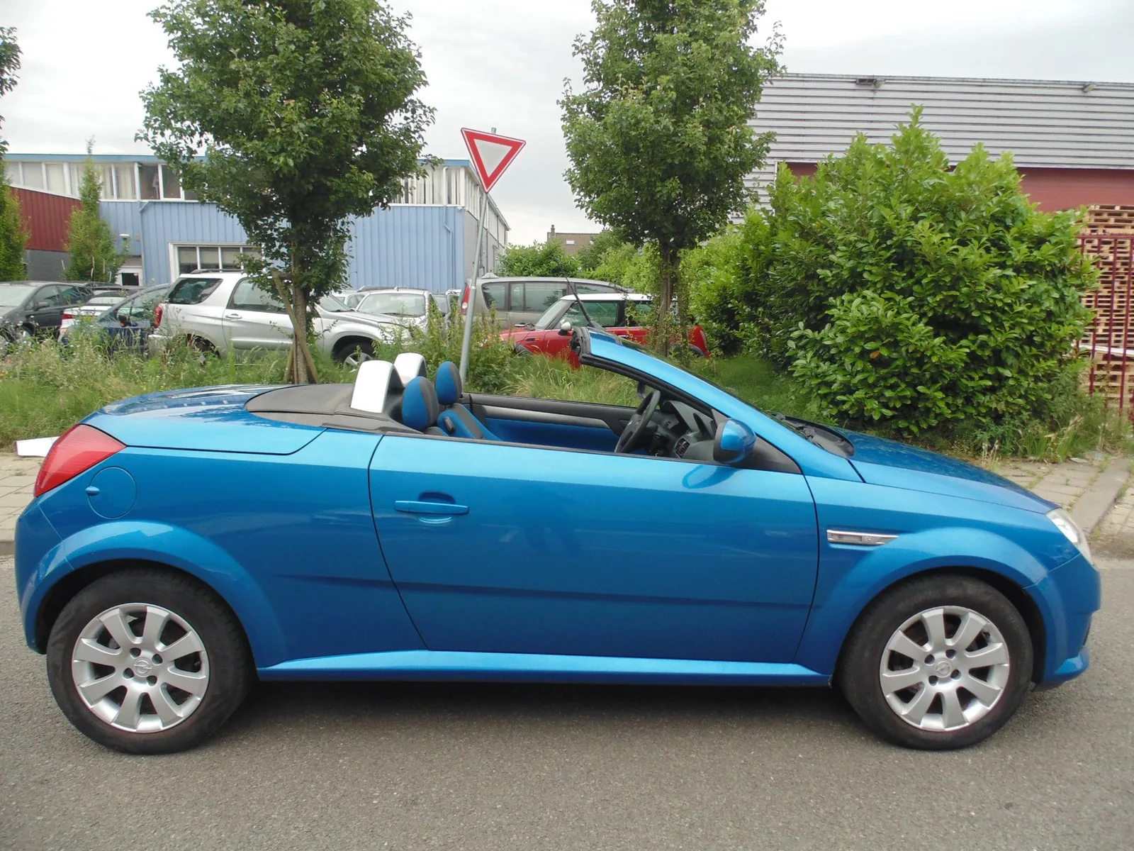 Opel Tigra (2004) — foto 1