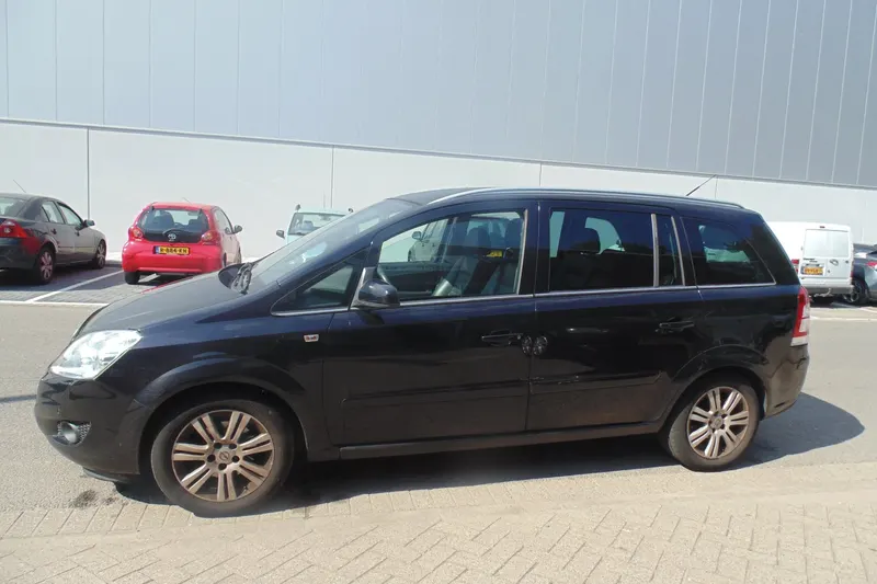 Opel Zafira (2008)