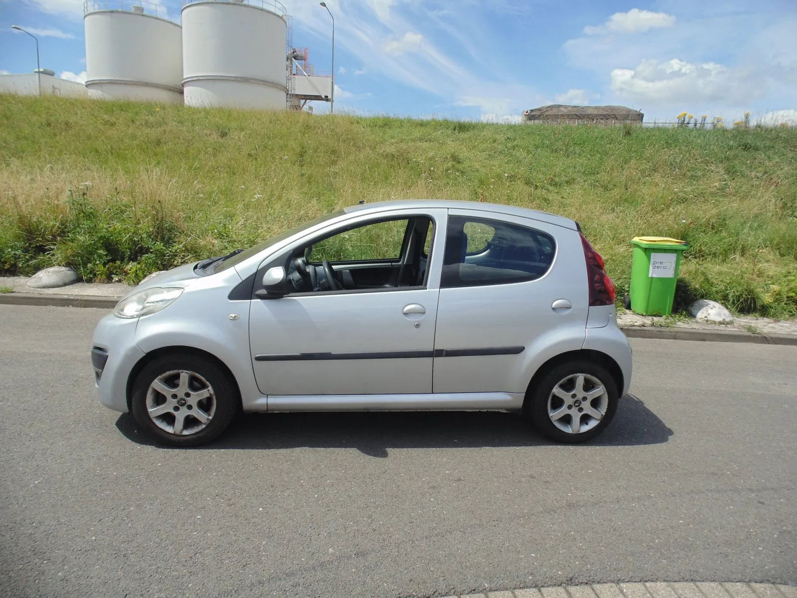 Peugeot 107 (2013) — foto 1