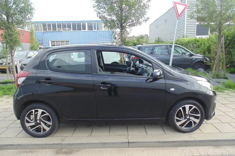 Peugeot 108 (2015)