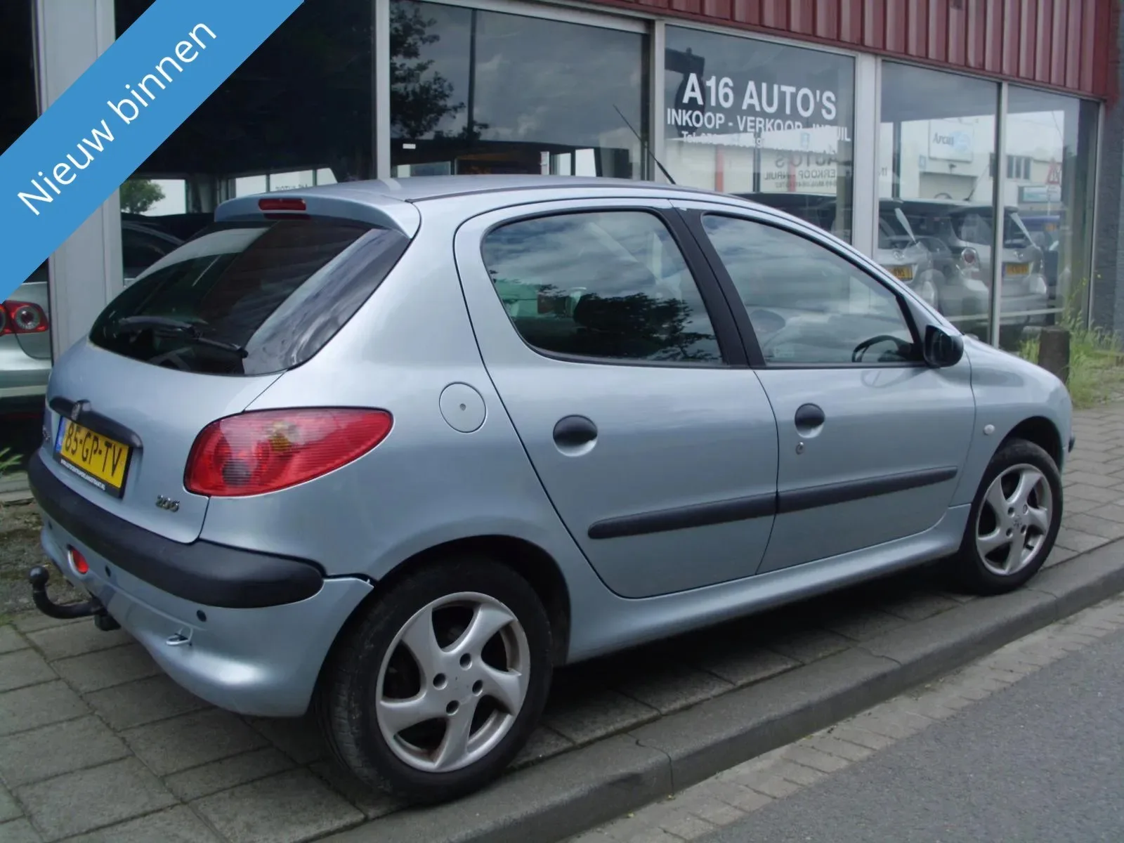 Peugeot 206 (2001) — foto 1