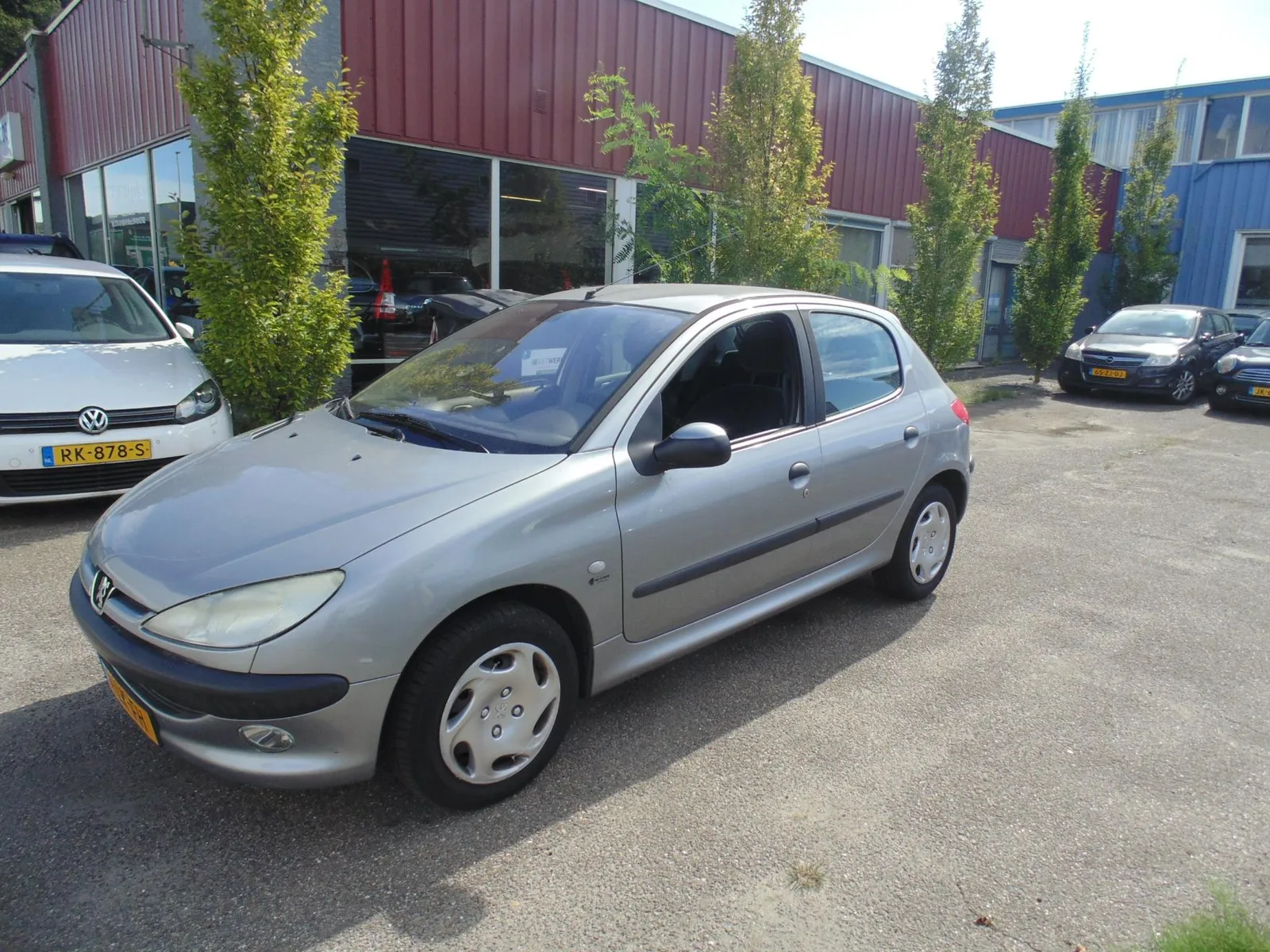 Peugeot 206 (2003) — foto 1