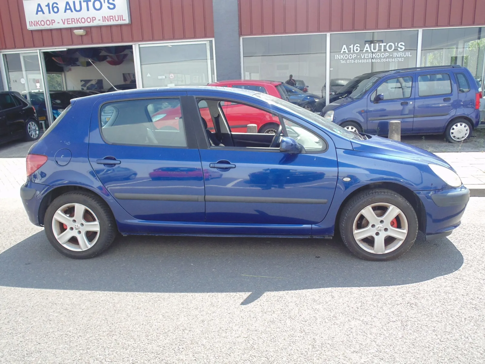 Peugeot 307 (2004) — foto 1