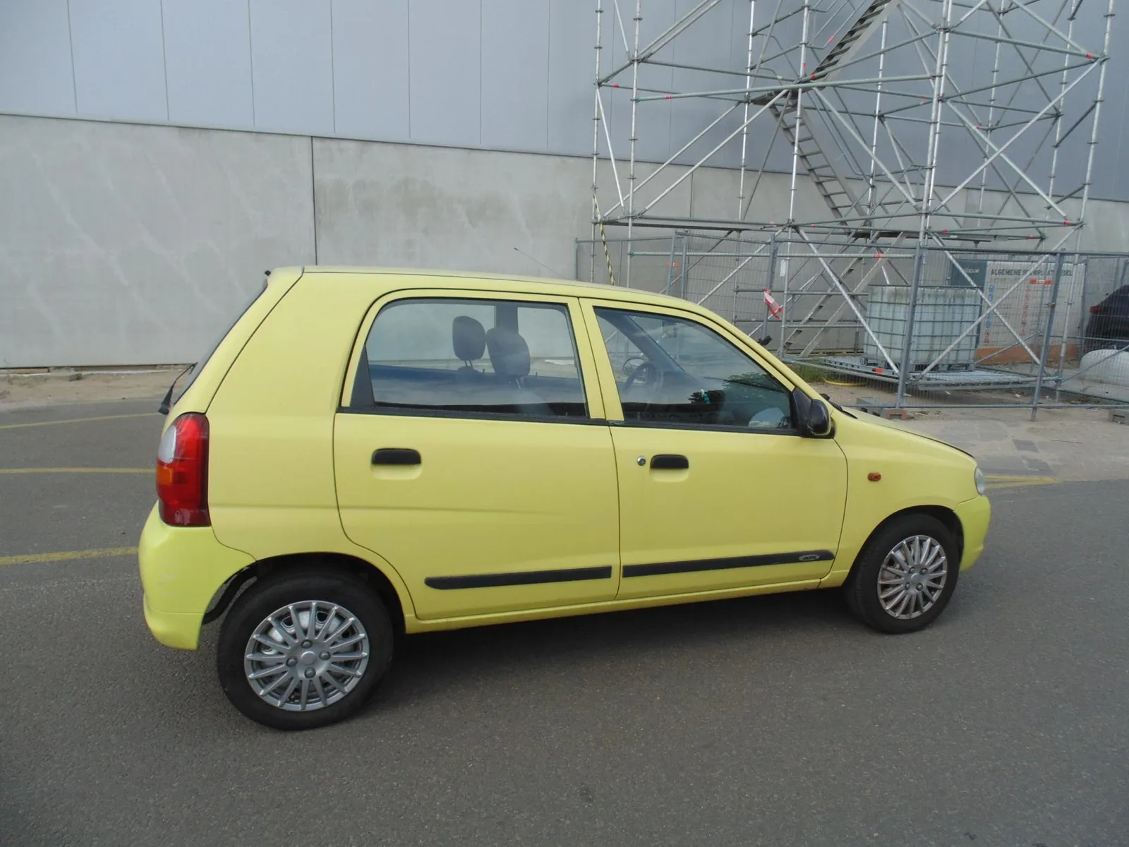 Suzuki Alto (2004) — foto 1